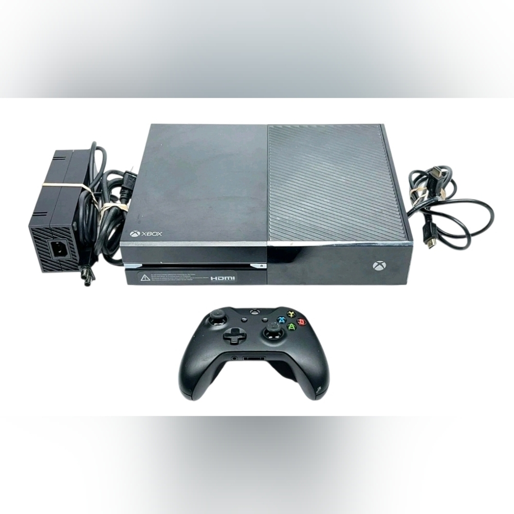 Xbox One 500GB Console Model 1540 with Controller